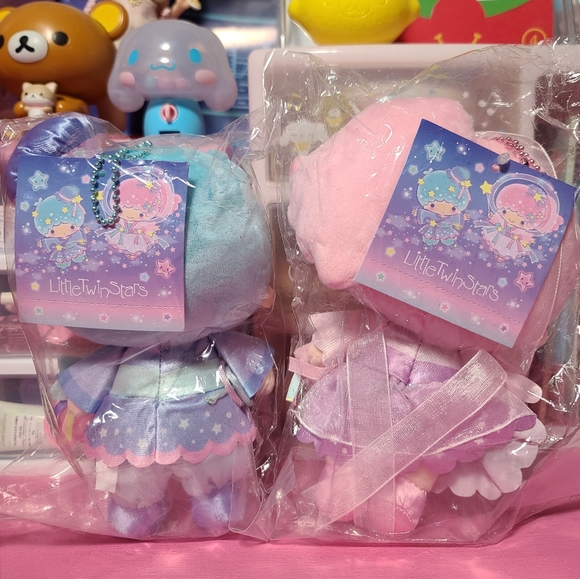 Little Twin Stars Plushie Keychains - Picture 2 of 3